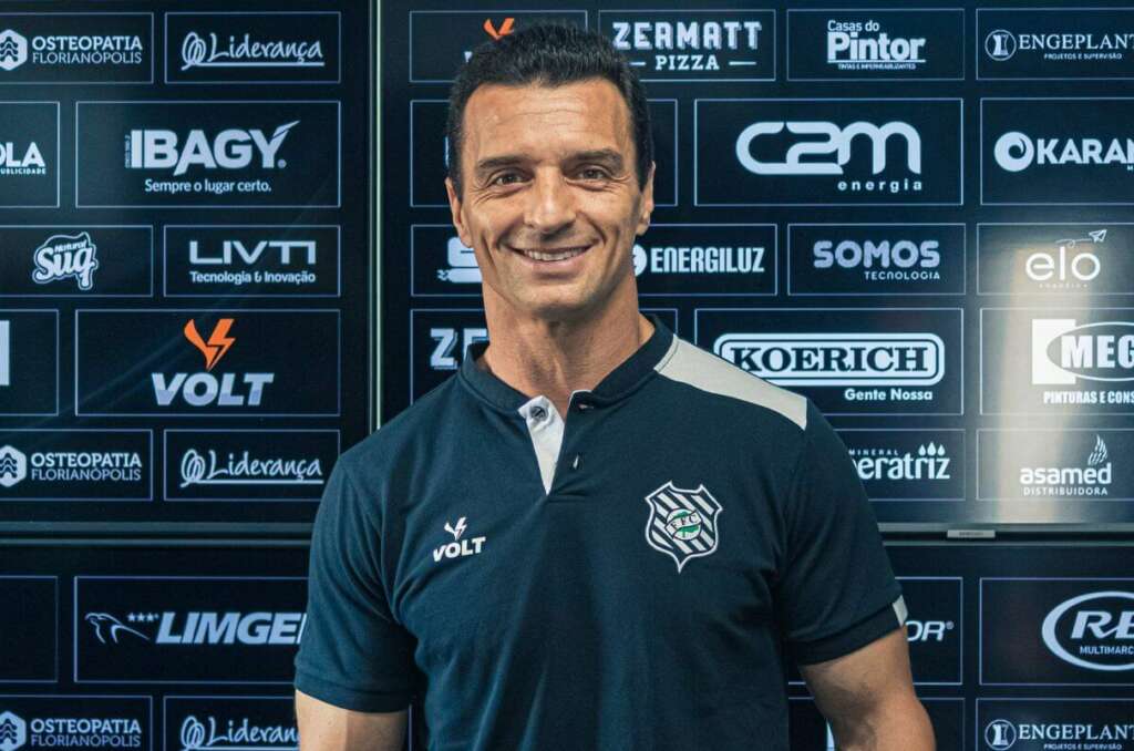 Feliz com o título do Figueirense, Júnior Rocha garante: “Fome de vencer”