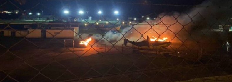 Torcedores queimam carros de jogadores após derrota