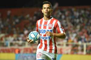 Santos acerta a contratação de meia argentino: 