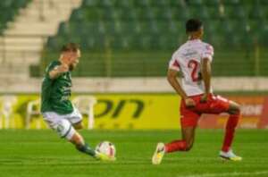 Guarani não convence na Série B, até mesmo contra o Náutico