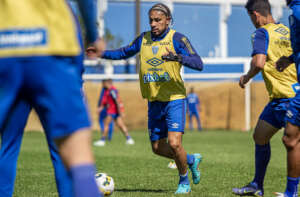 Avaí x Internacional - Leão aposta em 'Lei do Ex' para quebrar tabu