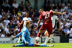INGLÊS: Sem brilho de brasileiros, Liverpool tropeça em sua estreia