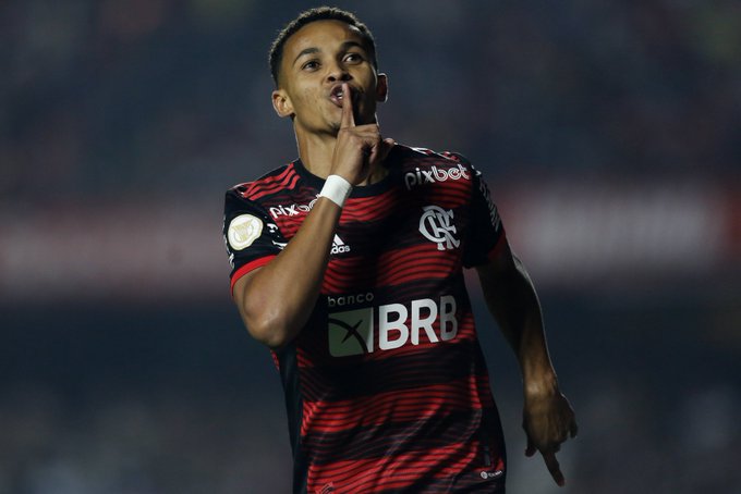 Flamengo recusa mais uma investida da Europa por joia