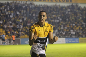 Série B: Atacante tem lesão confirmada e desfalca Criciúma nas próximas rodadas