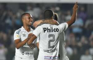 Artilheiro do Santos se emociona ao falar da morte da sogra