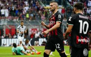 ITALIANO: Atual campeão, Milan vence Udinese na primeira rodada