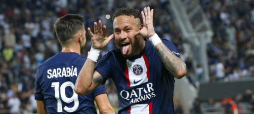 Neymar passa CR7 em números de gols em finais