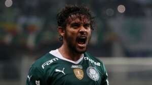 Scarpa assume protagonismo no Palmeiras e diz viver o melhor momento da carreira