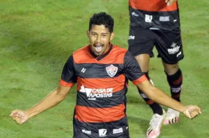 Série C: Remo anuncia meia que disputava a Série B