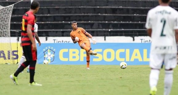 Goleiro Aranha que saiu do Sport para defender o Palmeiras