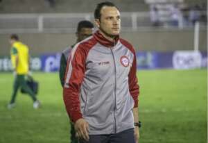 Série B: Técnico do Tombense-MG reclama de arbitragem após derrota