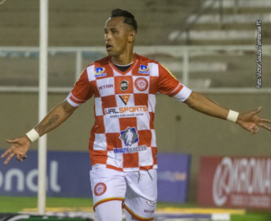 Tombense 1 x 0 Brusque - Gavião segue sonhando e complica Quadricolor