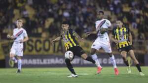 Ferroviário x Ypiranga - Com fé e chance, Canarinho busca classificação