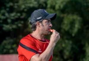 Série C: João Burse confirma desfalques de Rafinha e Lazaroni no Vitória