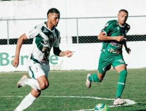 Série D: Atleta do Sousa-PB agride árbitro após expulsão de companheiro