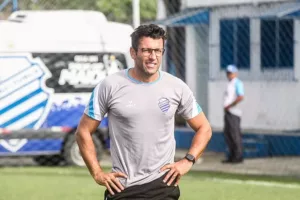 Série B: Na zona de rebaixamento, CSA demite treinador