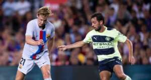 Amistoso: Barcelona e Manchester City empatam em jogo beneficente