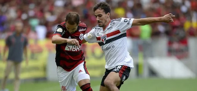 São Paulo e Flamengo medem forças no Morumbi