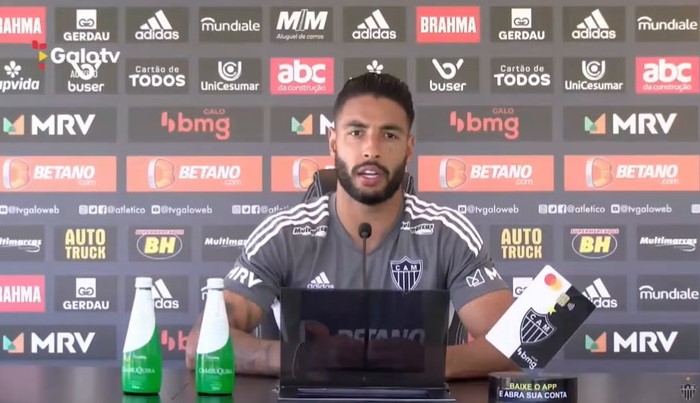 Zagueiro do Atlético-MG elogia Turco mas defende retorno de Cuca; vídeo