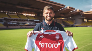 Lateral brasileiro renova com clube francês até 2027