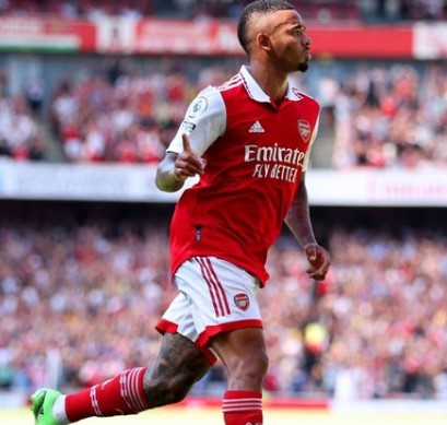 INGLÊS: Gabriel Jesus brilha e participa dos 4 gols da vitória do Arsenal