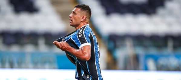 Diego Souza quer se aposentar no Grêmio
