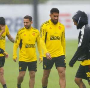Titular do Flamengo volta a ser sondado por clube árabe