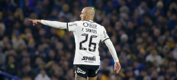 Fábio Santos garante que o elenco do Corinthians está fechado com VP (Foto: Rodrigo Coca/Ag. Corinthians)