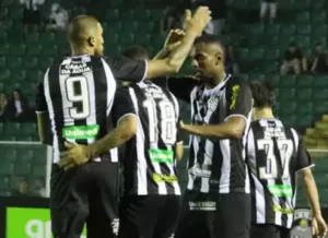 Figueirense x Paysandu - Em busca da 2ª vitória junto à torcida