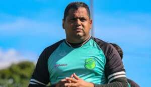 Série C: Após garantir permanência, Floresta-CE renova com treinador