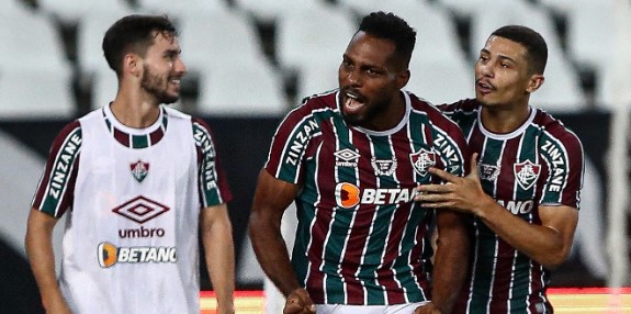 Zagueiro rescinde com o Fluminense e fecha com clube turco