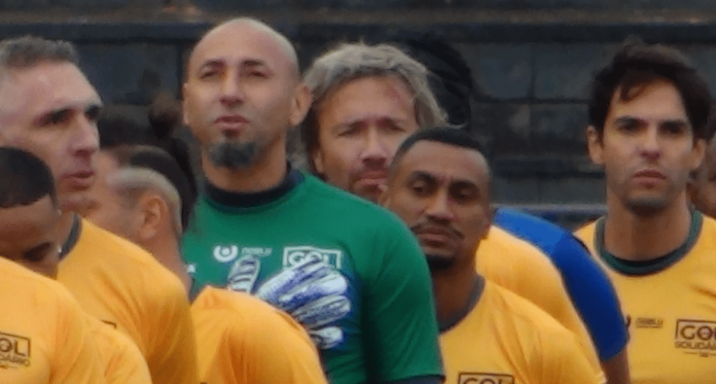 Kaká mira ciclo de estudos e descarta ser auxiliar do São Paulo 3 kaká no hino nacional do evento, Gol Solidário