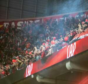 Torcida esgota ingressos para Athletico-PR e Palmeiras na semi da Liberta
