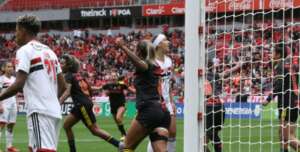 BRASILEIRÃO FEMININO: Internacional corre atrás no placar, mas São Paulo decide em casa
