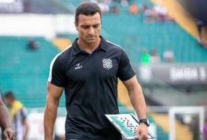 Série C: Treinador do Figueirense aposta no fator casa para se reabilitar