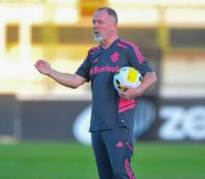 Zagueiro se machuca e Inter sofre com baixas para decisão na Sula