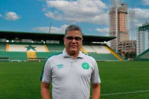 Série B: Marcelo Cabo ressalta “jogo de 12 pontos” entre Chapecoense e Brusque