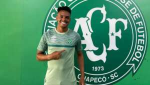 Chapecoense rescinde com ex-Guarani, que acerta com rival da Série B