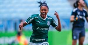 BRASILEIRÃO FEMININO: Palmeiras goleia; Corinthians vence fora de casa