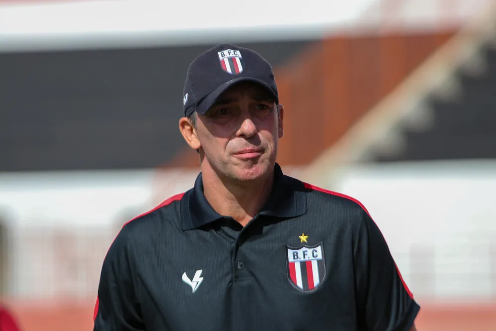 Série C: Botafogo-SP pensa no Aparecidense 2 Paulo Baier Botafogo-SP