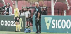 Série C: Técnico do Paysandu saiu na bronca com o VAR 