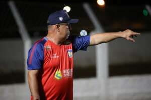 Piauiense: Parnahyba anuncia saída de Pedro Manta do comando