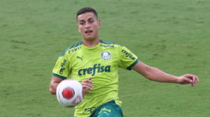 Palmeiras deve rescindir com zagueiro que estava no Bragantino