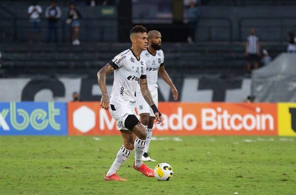 Cruzeiro avança por volante do Ceará, ex-Corinthians e Vasco