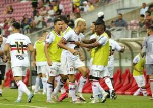 Santa Cruz-PE x Tocantinópolis-TO - Coral atrás de vitória inédita