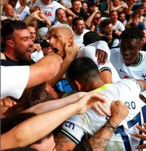 INGLÊS: Tottenham empata clássico com Chelsea no último lance e técnicos se estranham