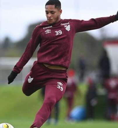 Vitor Roque quer título da Libertadores pelo Athletico-PR e sonha jogar na Europa