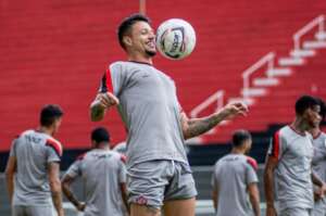 Vitória x Brasil-RS - Um briga pelo G-8 e outro contra o Z-4