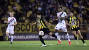 Volta Redonda 2 x 1 Ferroviário-CE - Voltaço garante vaga e rebaixa Ferrão