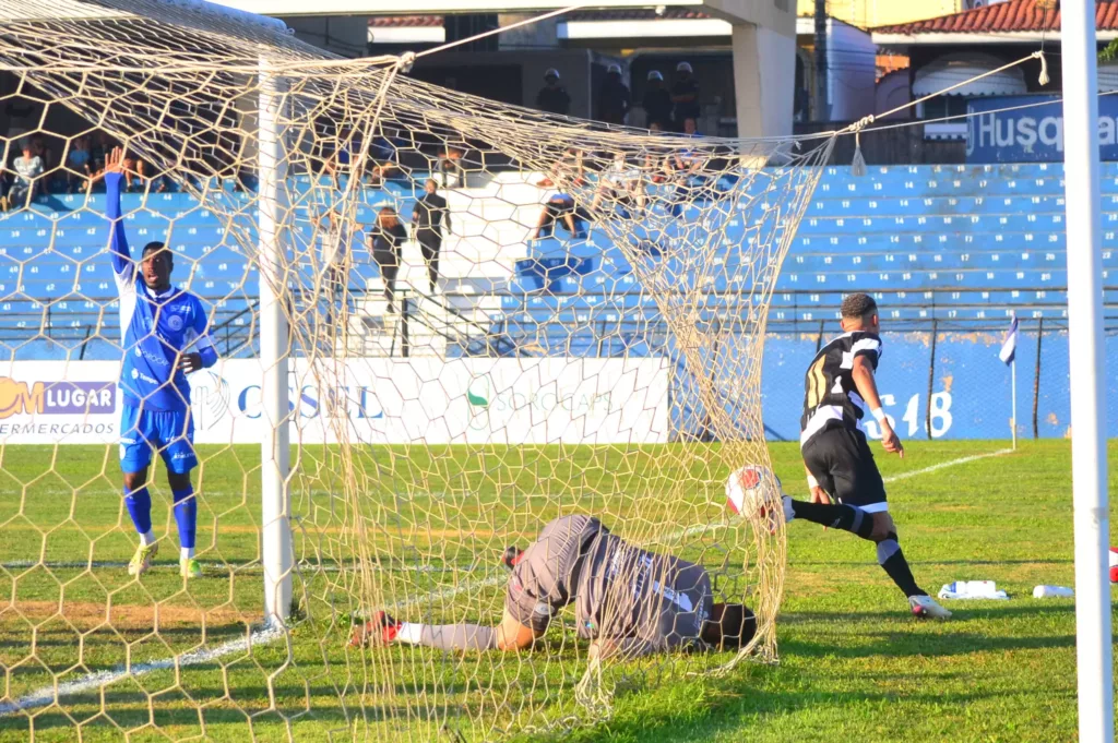 Locutor de estádio do time da Copa Paulista provoca rival: “Aqui é XV” 2 xv